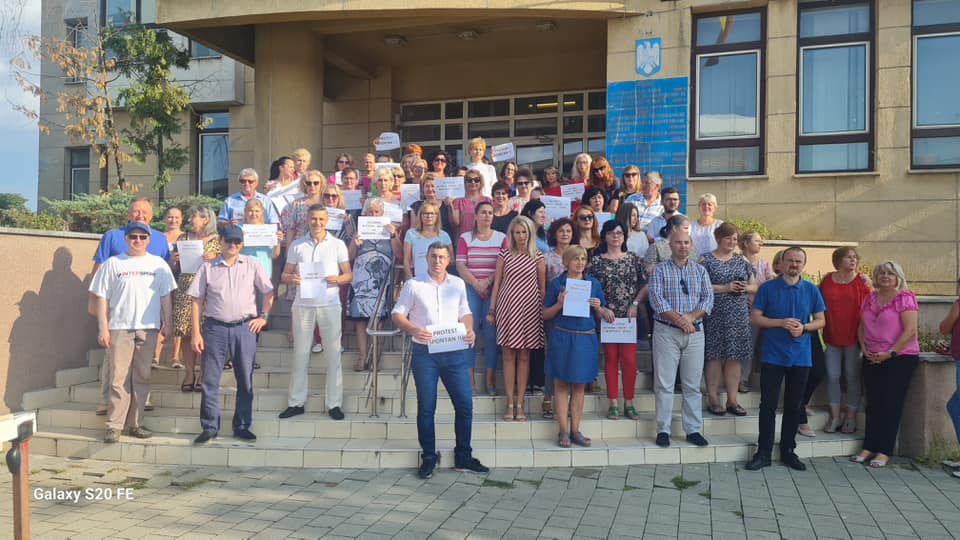 FOTO. Grevă la Finanțe, în Satu Mare. Sistemul fiscal este BLOCAT