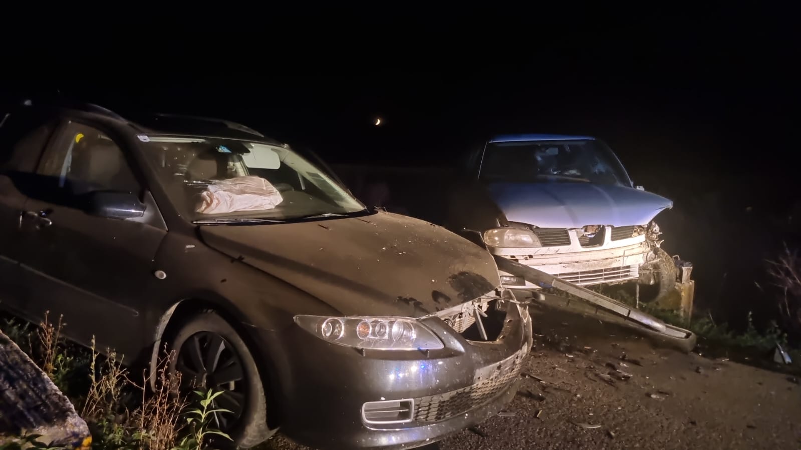 FOTO. Mamă, tată și doi copilași la Urgență, după accidentul grav din județul Satu Mare