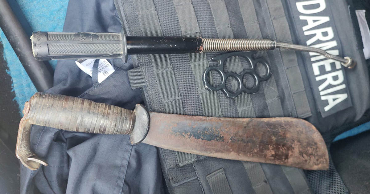 FOTO. ALARMĂ în Satu Mare. Un individ dubios a amenințat elevii Liceului CFR cu o macetă!