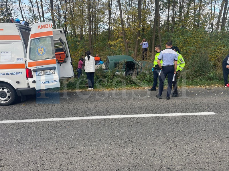 Accident mortal, astăzi, în județul Satu Mare. Un bărbat a ajuns cu mașina în șanț