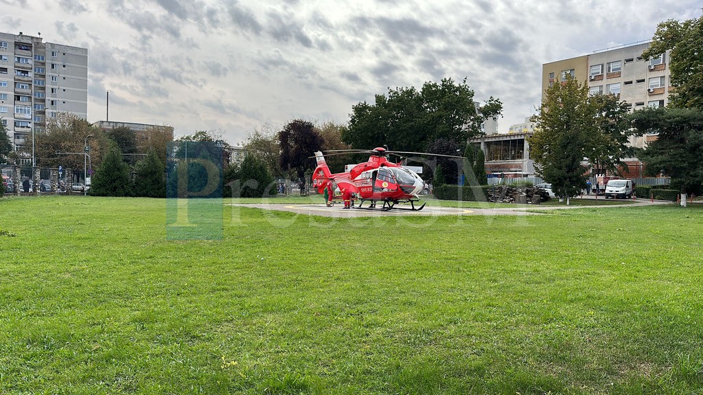 FOTO/VIDEO. Cursă pentru salvarea unei fetițe (12 ani). Preluată cu elicopterul SMURD de la UPU Satu Mare