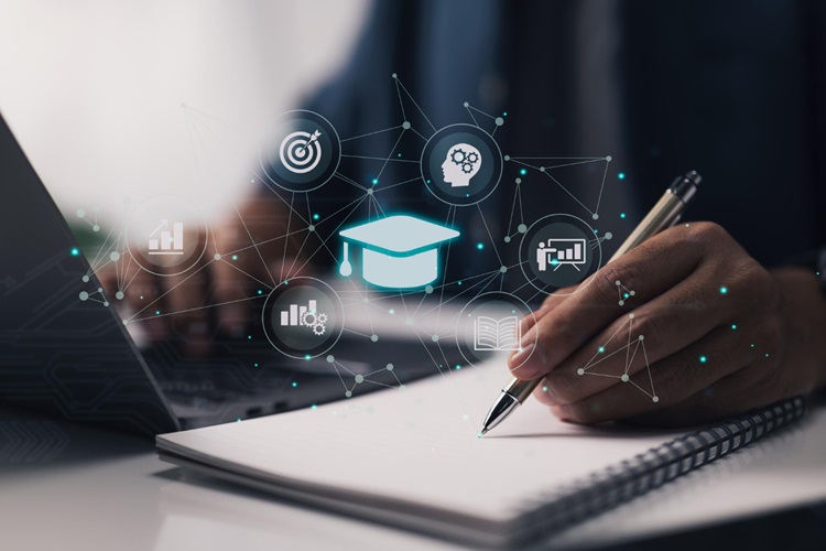 Instruirea profesională continuă a managerilor energetici: o necesitate în era sustenabilității