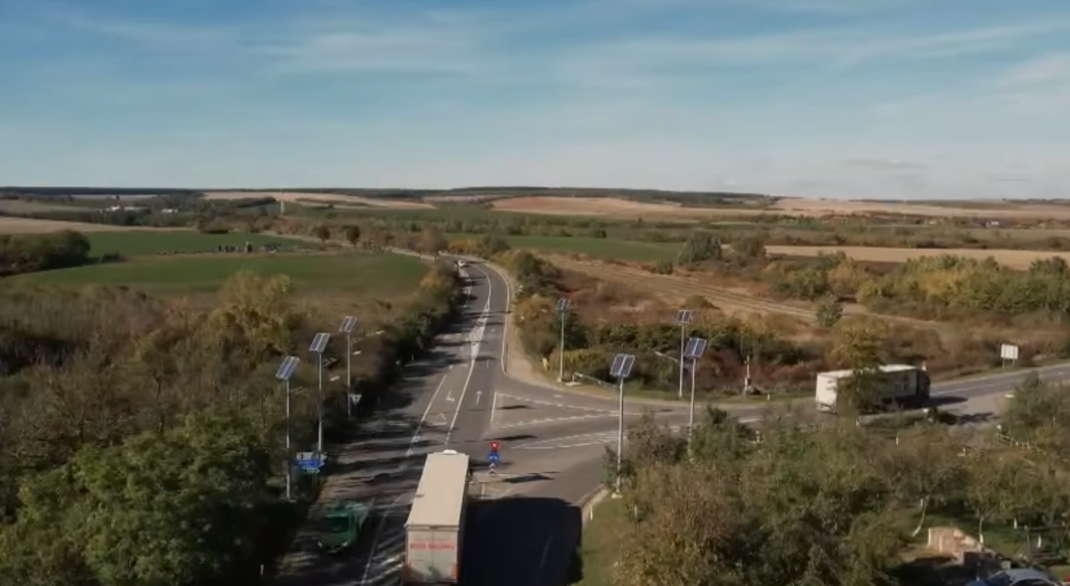 VIDEO. Se cere oficial sens giratoriu la ”Kilometrul 0”, la ieșire din județul Satu Mare