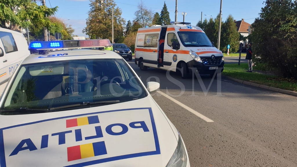 Accident pe B-dul Cloșca. Bicicleta l-a salvat pe un bunic de o mașină, pe trecere de pietoni