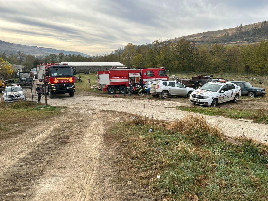FOTO/VIDEO. Tragedie într-un județ din țară. Trei oameni au murit după prăbușirea unui planșeu