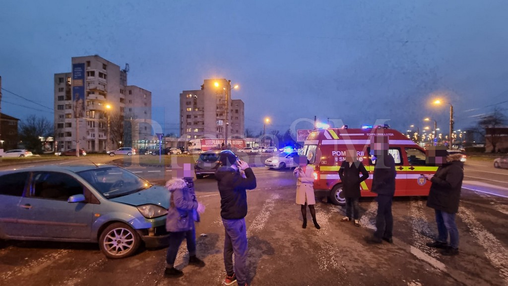 FOTO. Accident în față la Finanțe. Aglomerația provoacă incidente în trafic