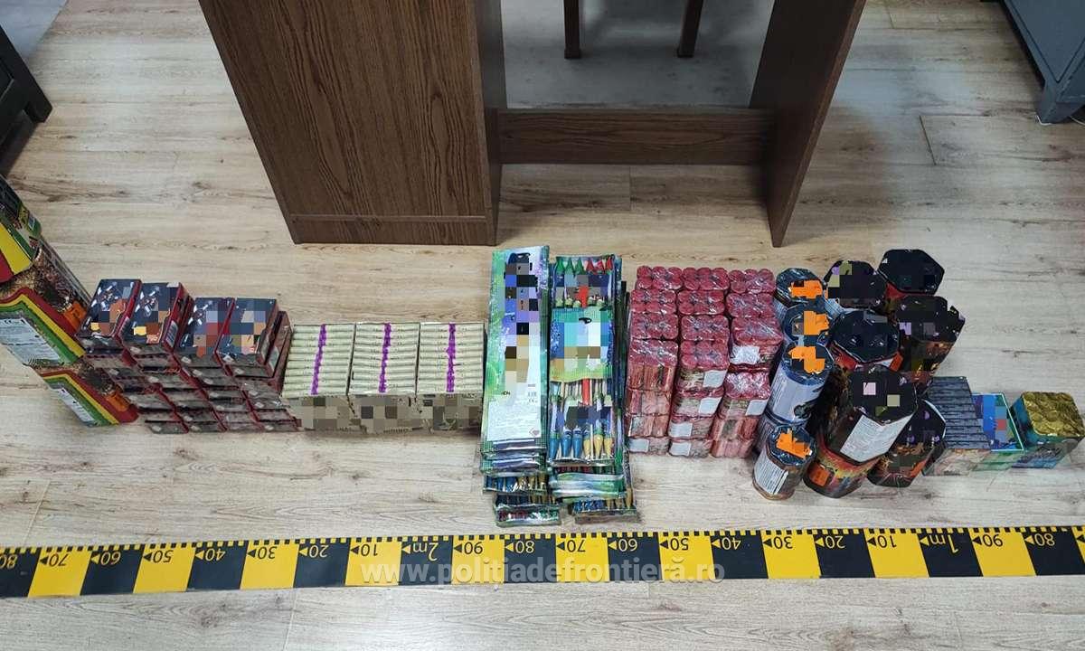 Sătmărean prins că vindea artificii copiilor. Polițiștii l-au lăsat fără marfa de mii de lei