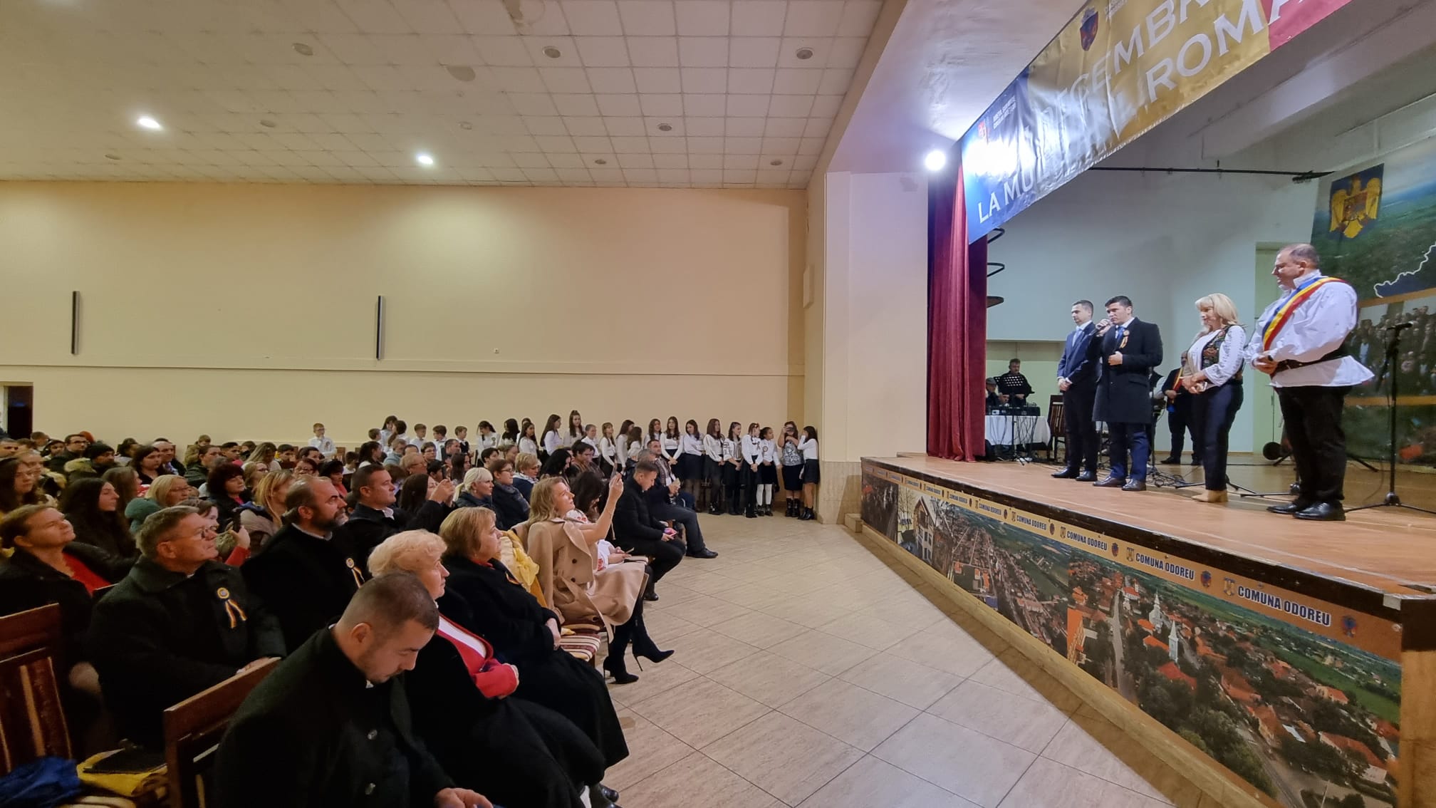 FOTO/VIDEO. Comuna din județ în care românii și maghiarii au sărbătorit împreună Ziua Națională