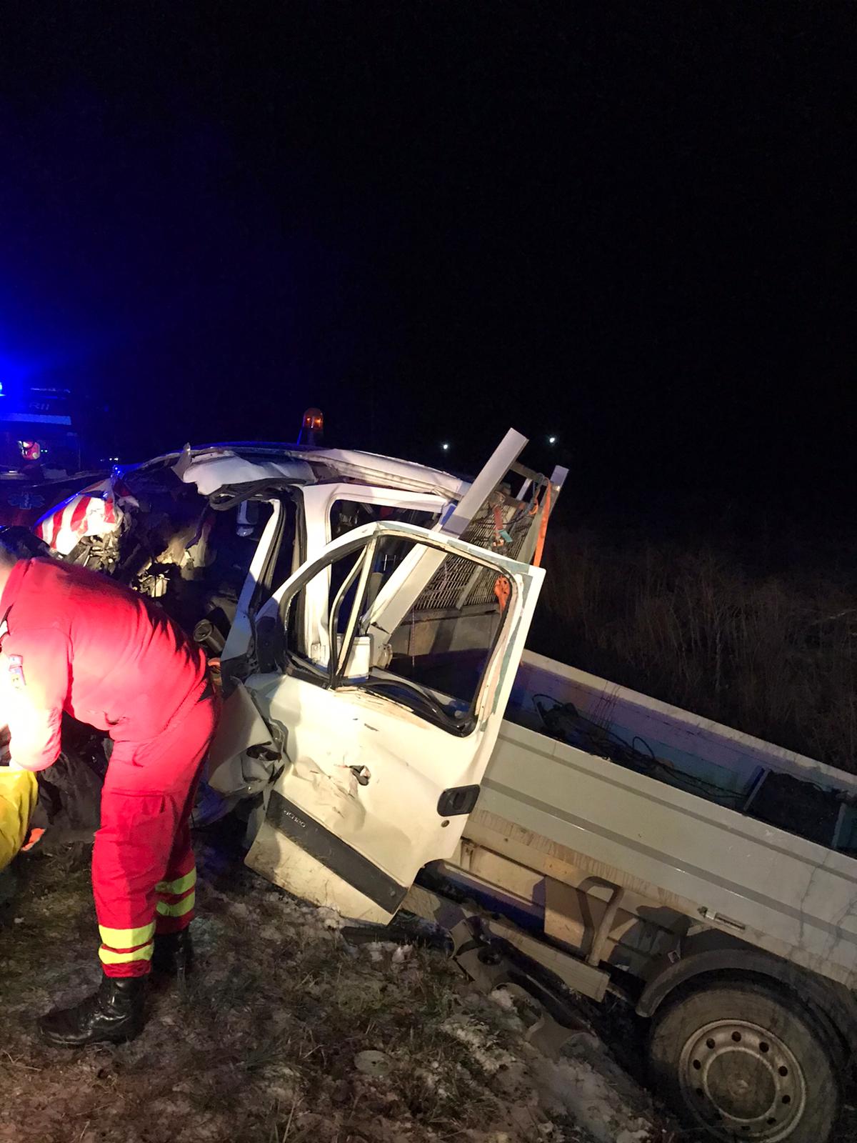 FOTO. Cum s-a produs accidentul din Turulung. Un șofer a rămas fără un picior