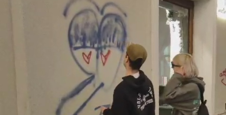 FOTO. Sătmărean, "vedetă" în Cluj. A "pictat " o clădire istorică