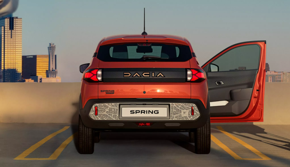 FOTO/VIDEO. Cum arată noua Dacia Spring. Mașina va putea fi comandată din primăvară
