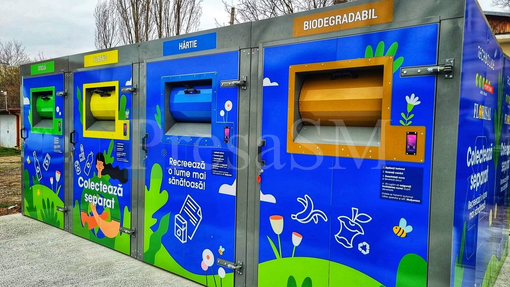 FOTOGALERIE. Pubele cu colectare selectivă și cameră video instalate în premieră la Satu Mare. Cum se vor folosi