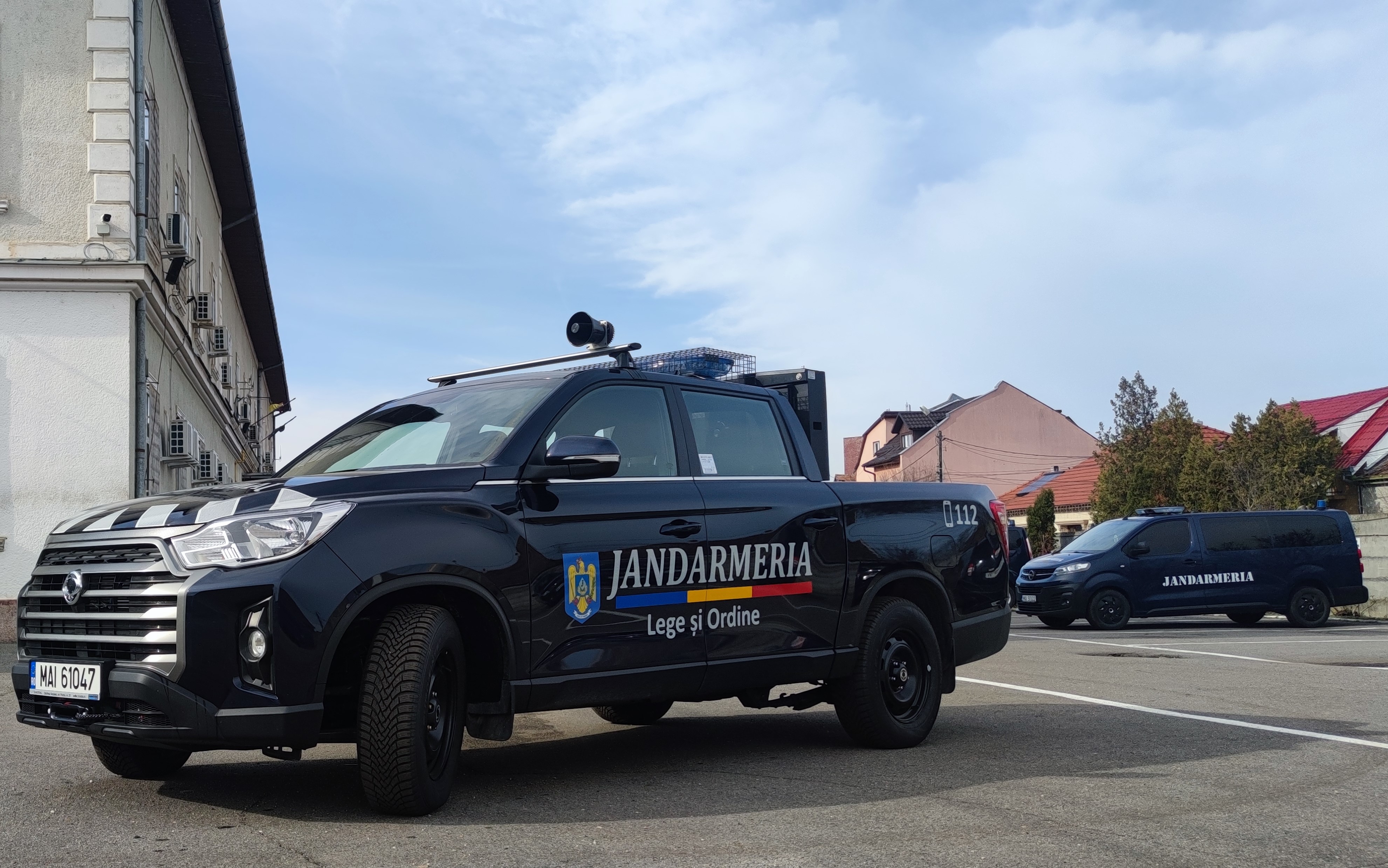 Apel macabru la 112! Persoană degerată pe stradă, în Parcul Soarelui din municipiul Satu Mare