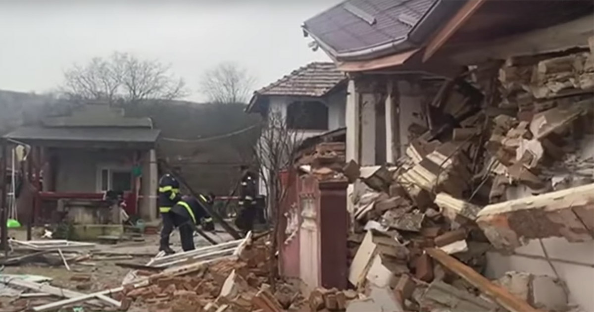 VIDEO. Explozie într-un sat din țară. O casă a sărit în aer deși localitatea nu este racordată la gaze