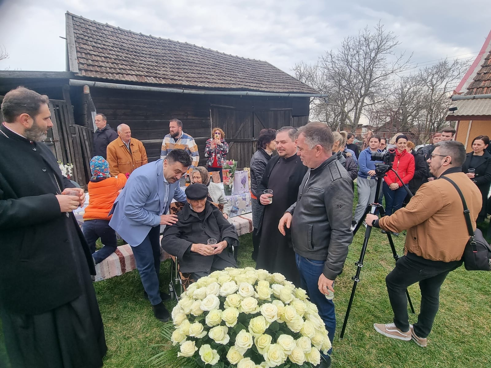 FOTO. La mulți ani! El este Augustin, sătmăreanul care a împlinit astăzi 100 de ani