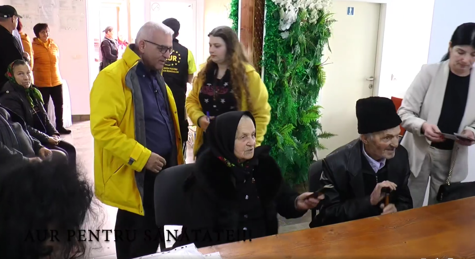 VIDEO. Caravana medicală AUR a adus consultații medicale pentru sătmărenii care nu au acces la spital sau centru de permanență