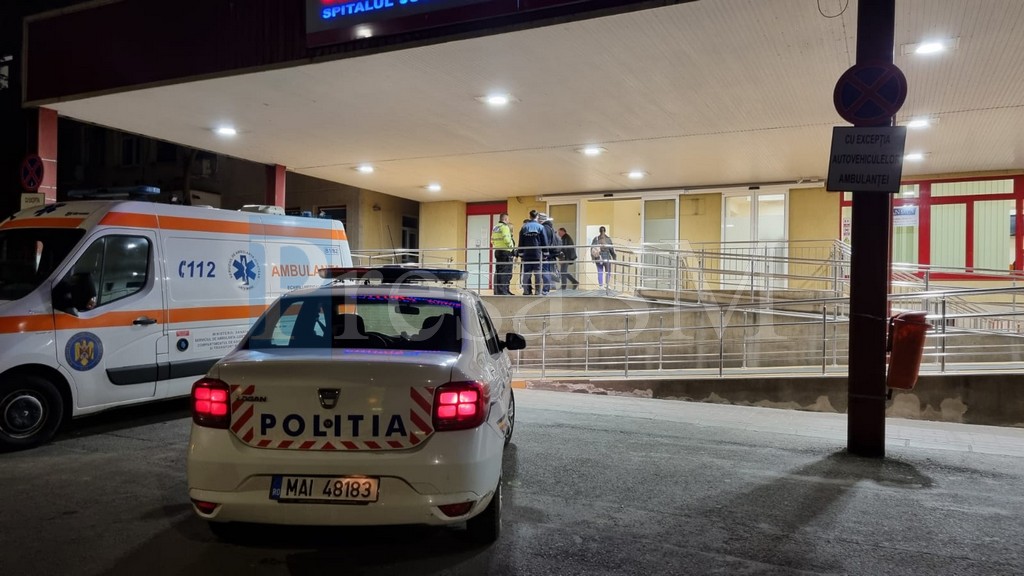 Accident grav de muncă în județ! Un muncitor și-a prins mână într-un utilaj de măcinat