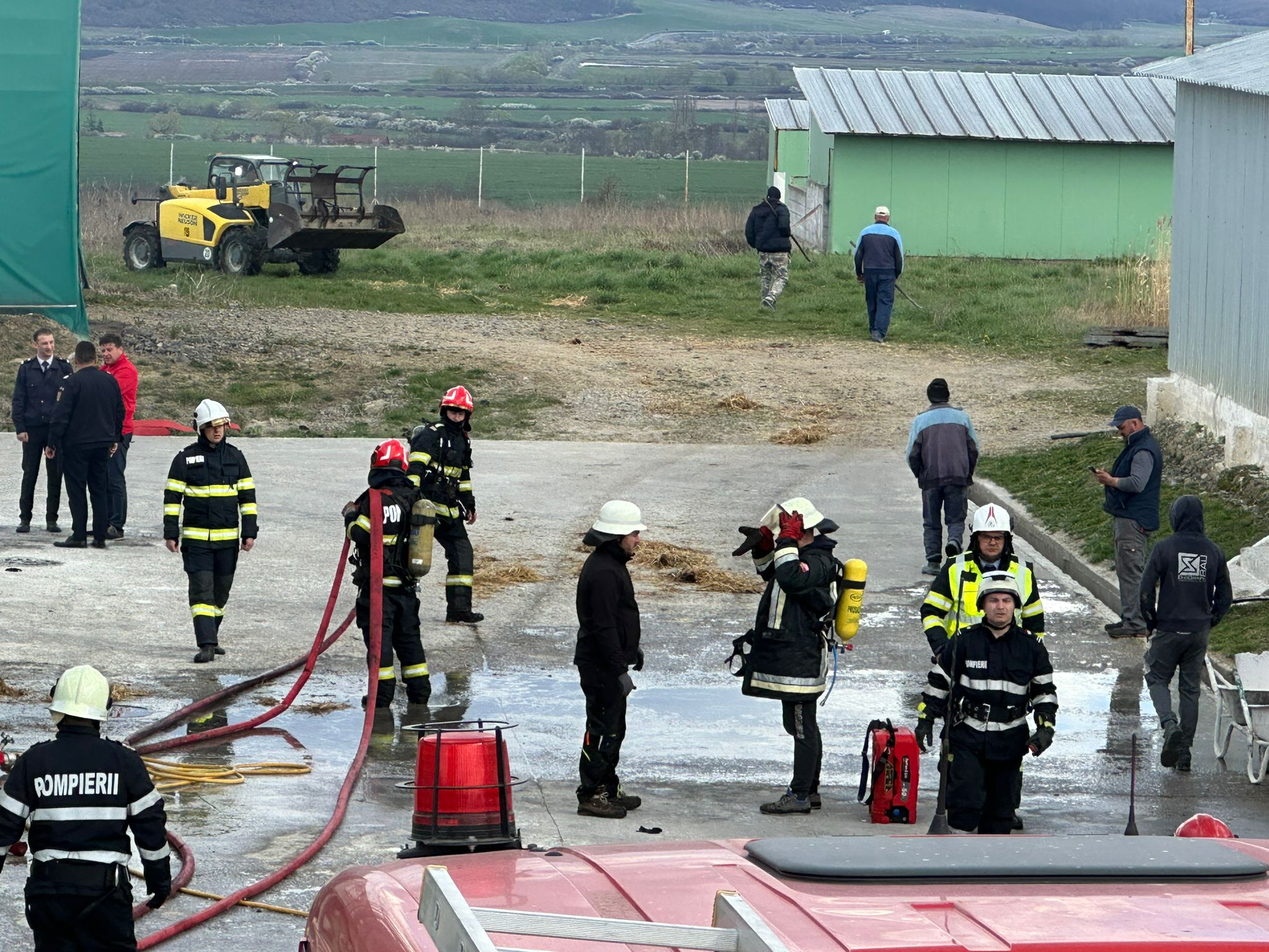 Explozie în județul Satu Mare. Intervin mai multe echipaje de Pompieri și paramedici