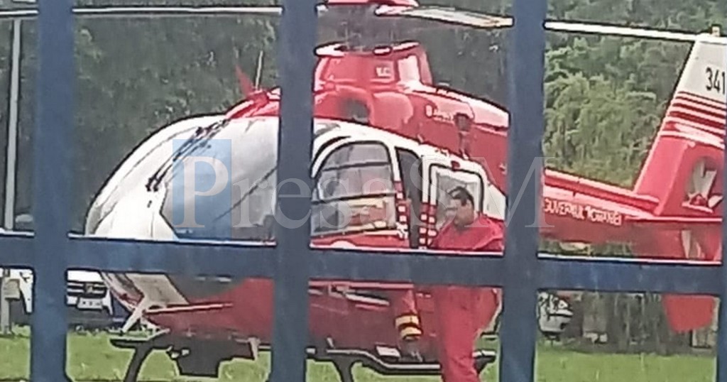FOTO. Pacient transferat cu elicopterul de la Satu Mare la București