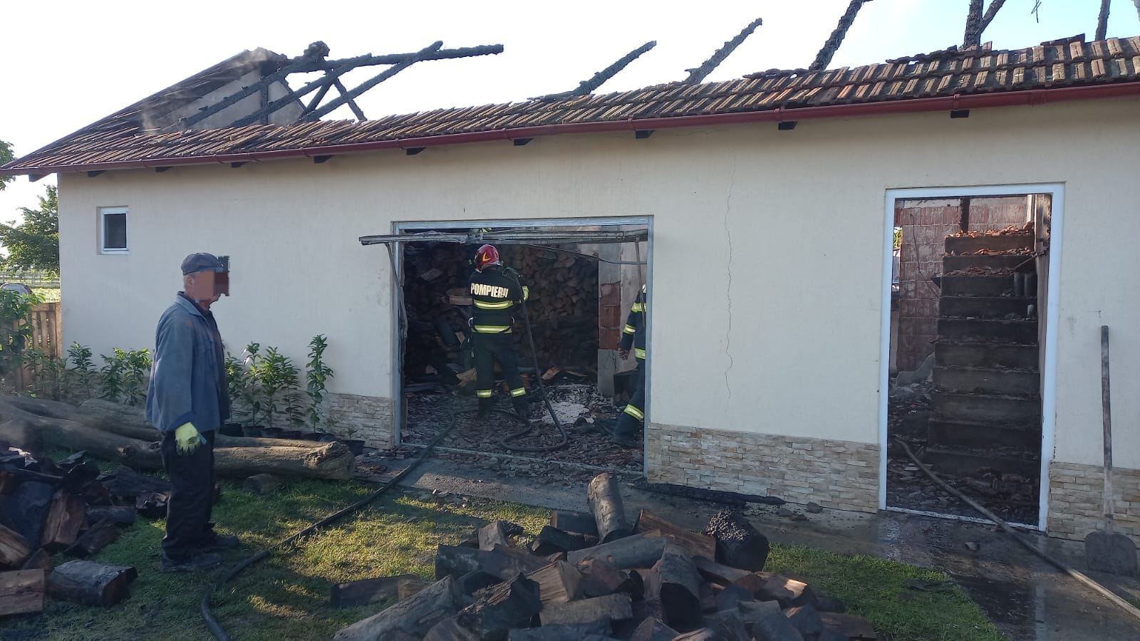 FOTO. Panică și alertă la primele ore intr-o comuna din județul Satu Mare