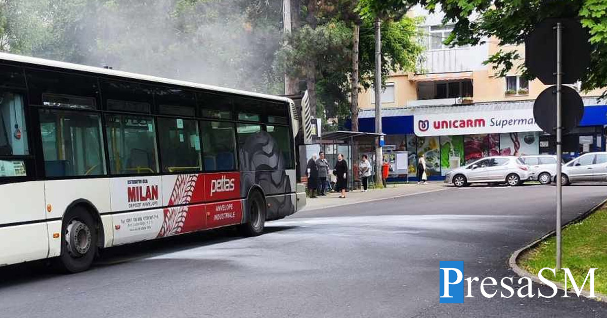 FOTO. Un autobuz Transurban a luat foc în municipiul Satu Mare