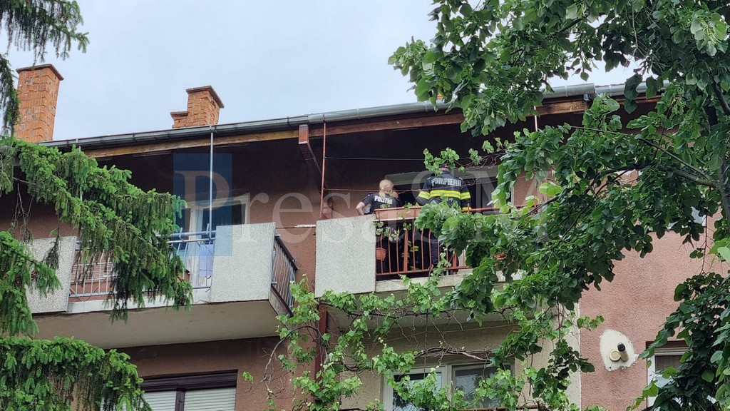 FOTO/VIDEO. Ca la carte! Polițiștii au salvat-o pe sătmăreanca care amenința că își va pune capăt zilelor