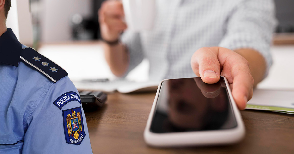 A venit la Satu Mare și s-a ales cu dosar penal. Tânărul (15 ani) din Maramureș a pus ochii, dar și mâna, pe un telefon mobil