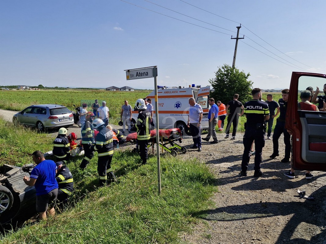 FOTO/VIDEO. Trei tineri la spital, după accidentul din Odoreu. Unul dintre șoferi, pozitiv la Drugtest