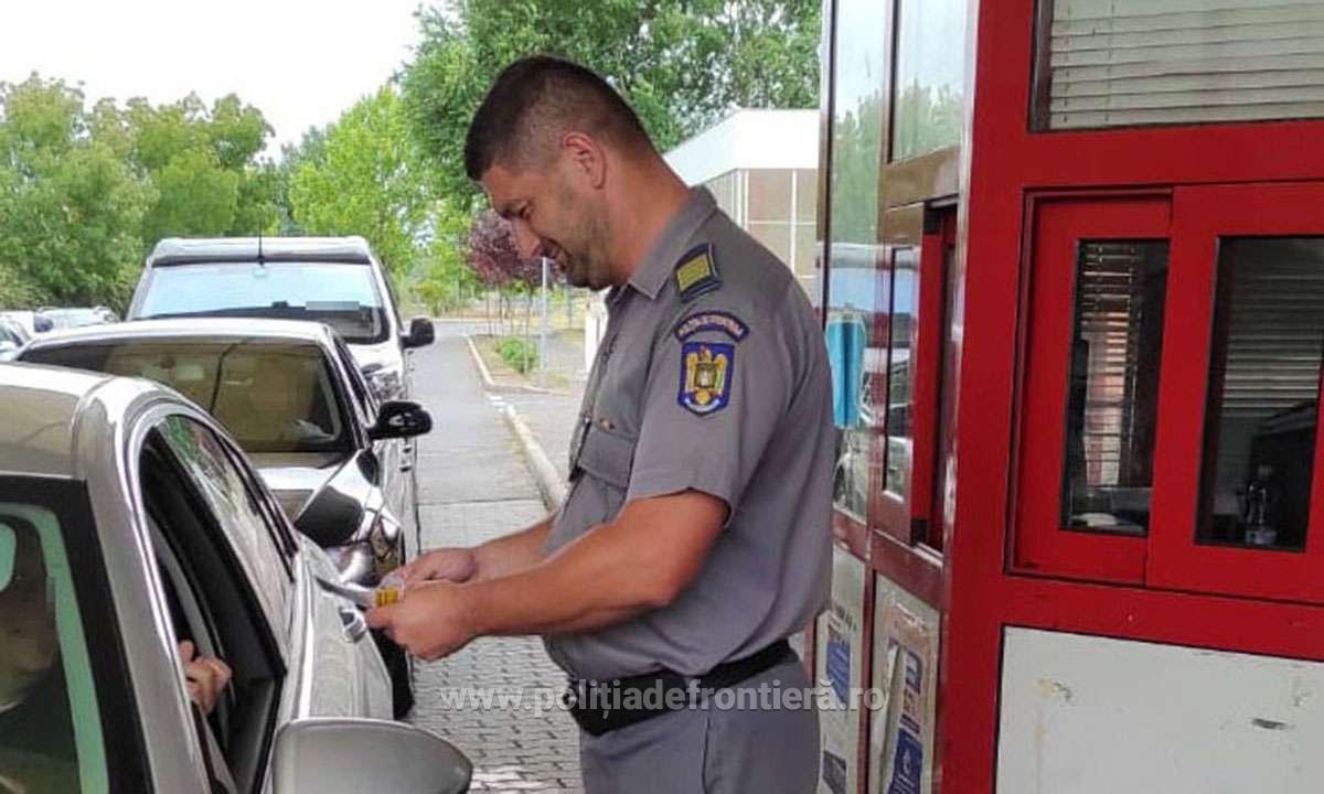 A încercat să testeze vigilența frontieriștilor sătmăreni. Permisul din Anglia i-a adus dosar penal