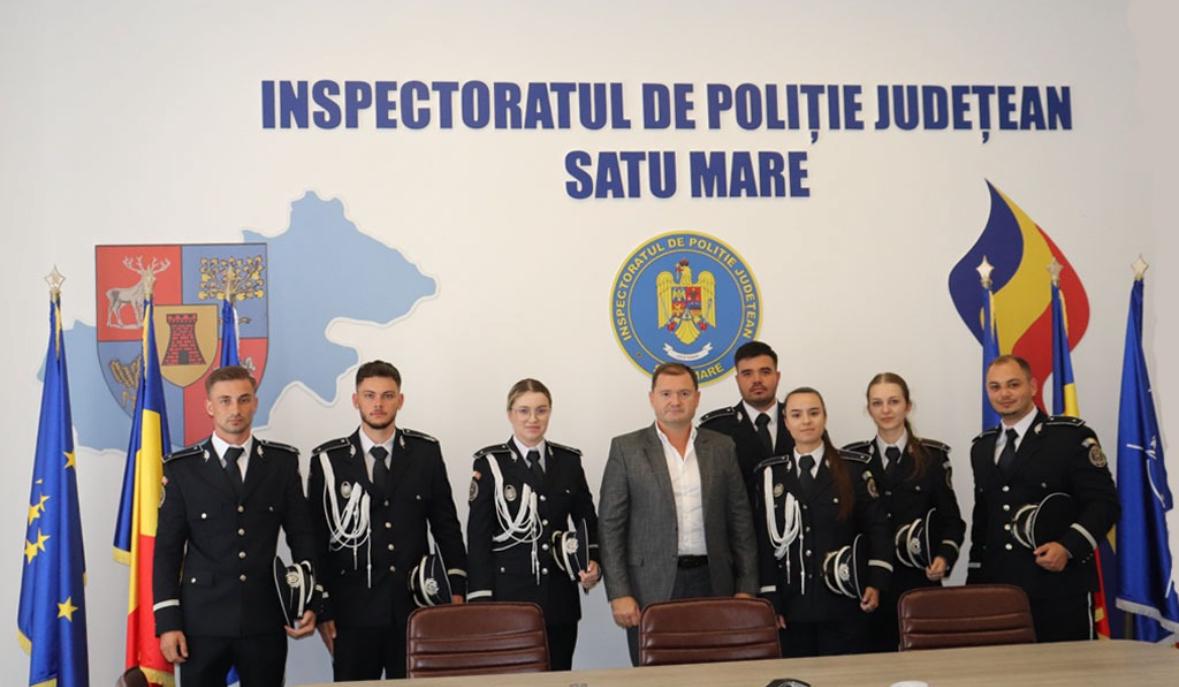 Polițiștii sătmăreni au colegi noi. Unde au fost repartizați tinerii ofițeri