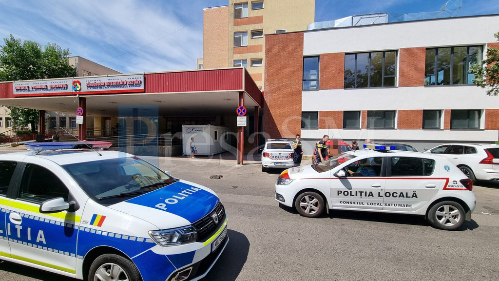 SATU MARE. Șofer bătut crunt chiar în timp ce conducea mașina. De față cu soția și copiii victimei