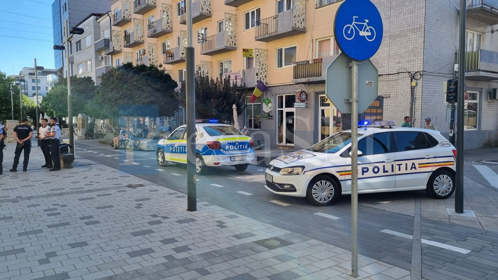 Accident în Centrul Nou. O șoferiță a acroșat mai mulți pietoni și a dat dovadă de spirit civic