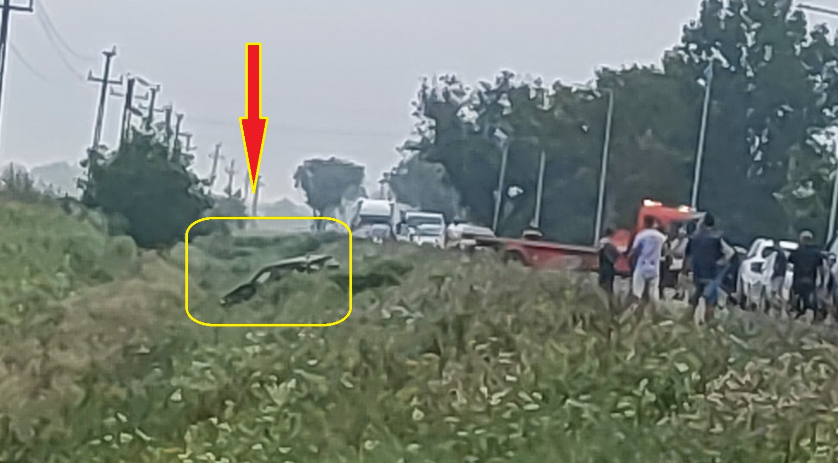 FOTO. Un șofer a ajuns cu mașina în șanț, între Satu Mare și Odoreu