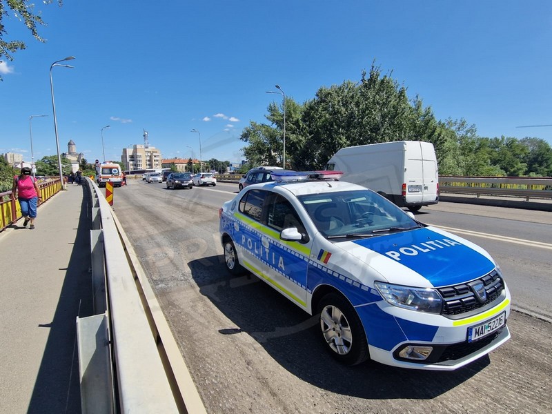 Un sătmărean a fost condamnat la închisoare după ce s-a grăbit să-și salveze soacra. Oprit pe Podul Decebal