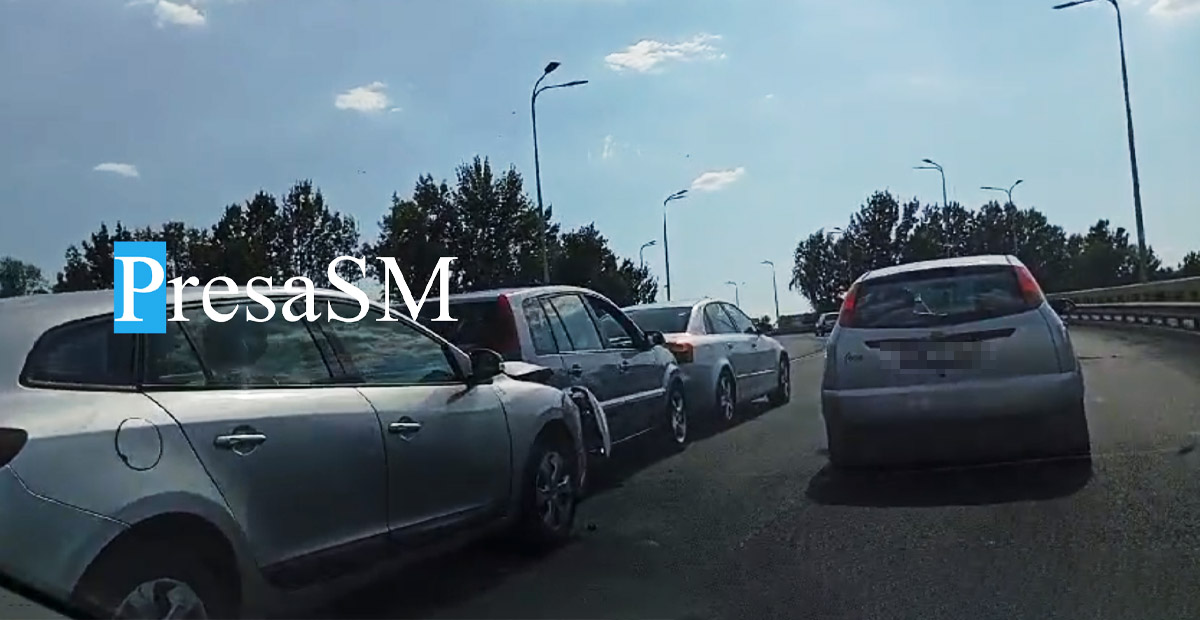 FOTO/VIDEO. Accident în lanț pe Podul Decebal, în municipiul Satu Mare. Trafic îngreunat