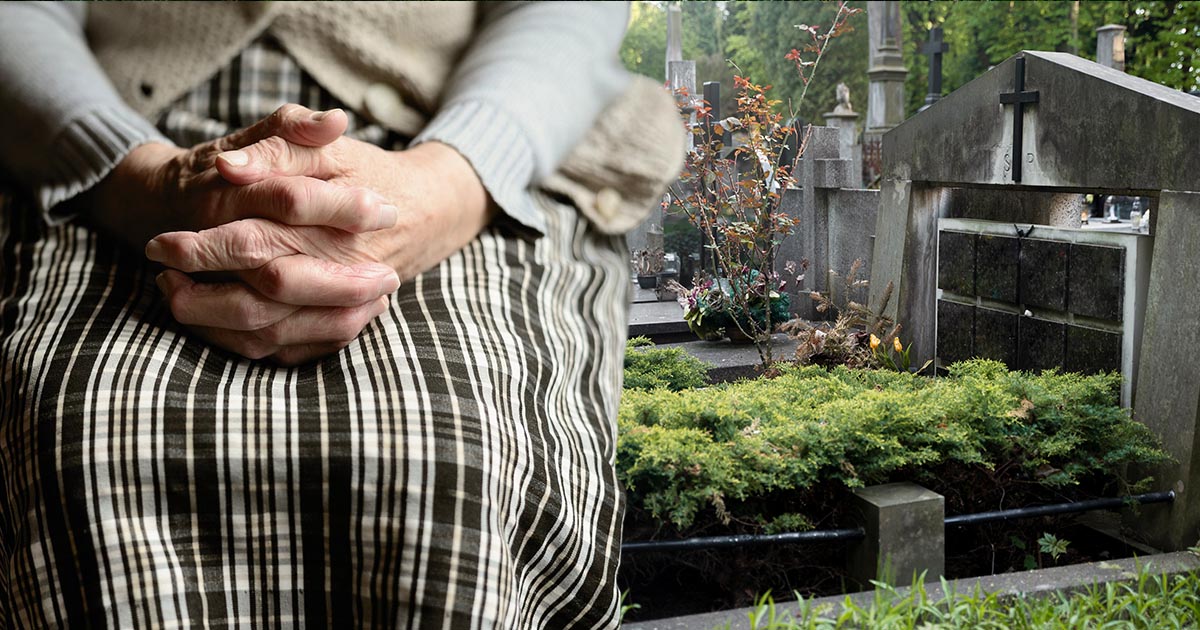 Caz neobișnuit într-un județ din țară. O bătrânică "a înviat" în timp ce familia o pregătea pentru înmormântare