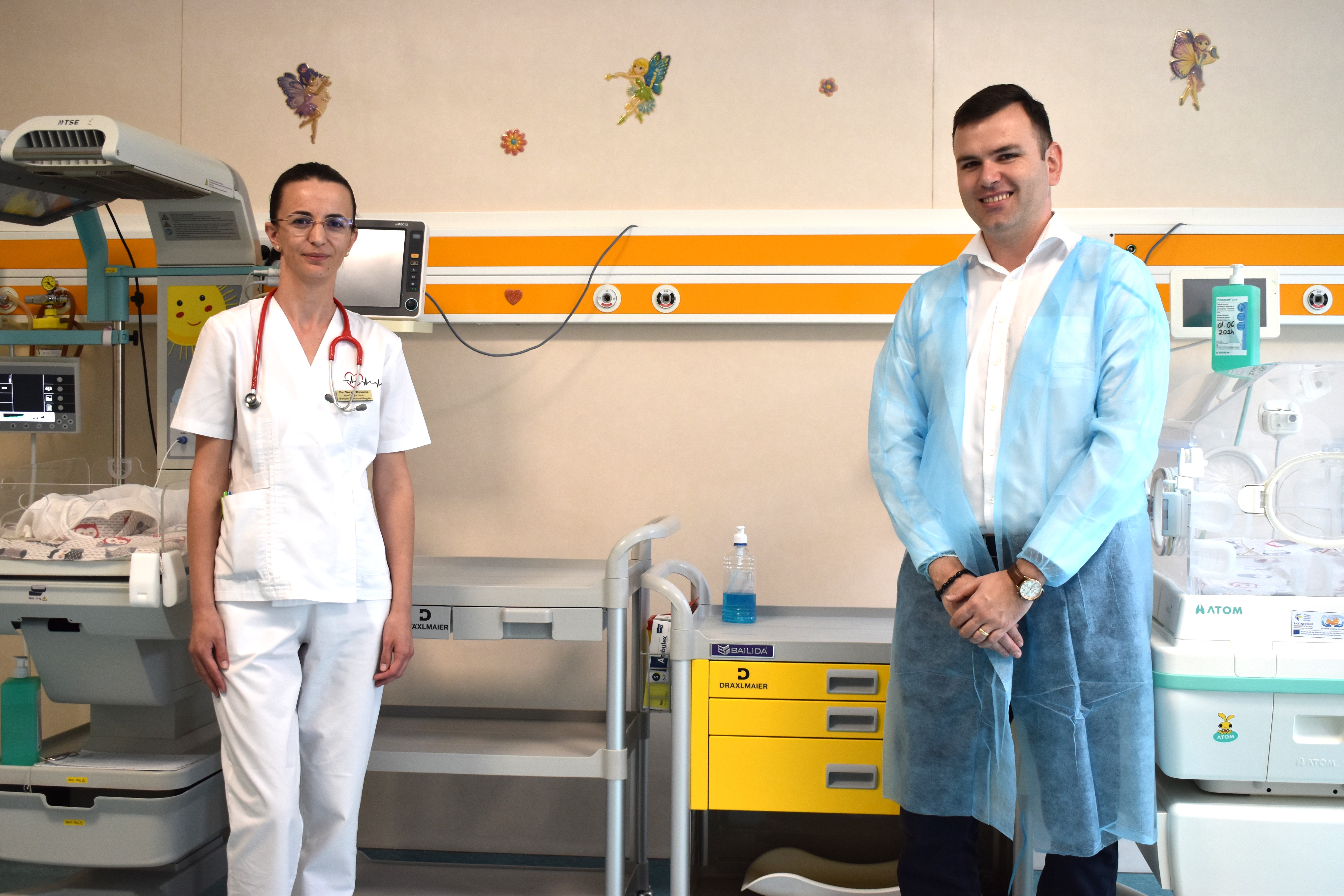 FOTO. DRÄXLMAIER Satu Mare contribuie la modernizarea Secției de Neonatologie a Spitalului Județean