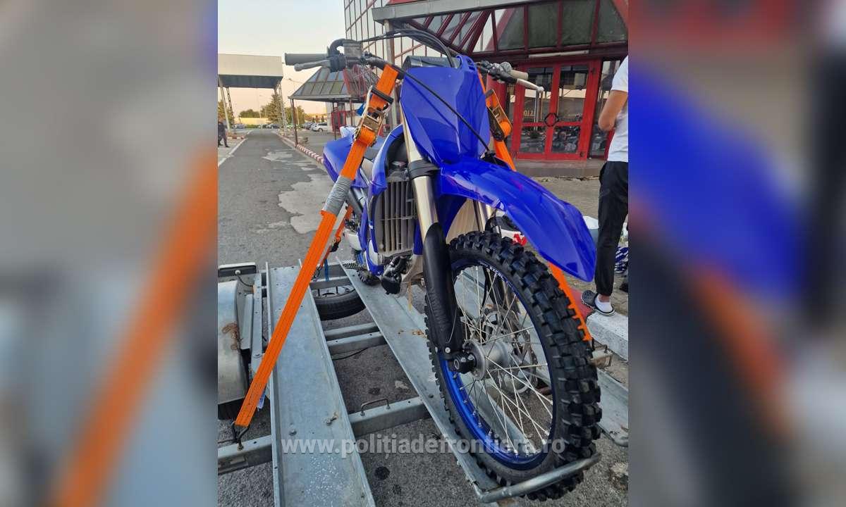 FOTO. Francez lăsat fără o motocicletă de 10.000 euro în Vama Petea. Plus un dosar penal