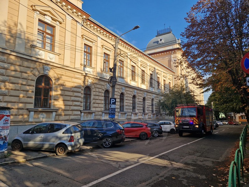 Deținutul cu pumnul de fier! De nervi a început să spargă bunuri prin Penitenciarul Satu Mare