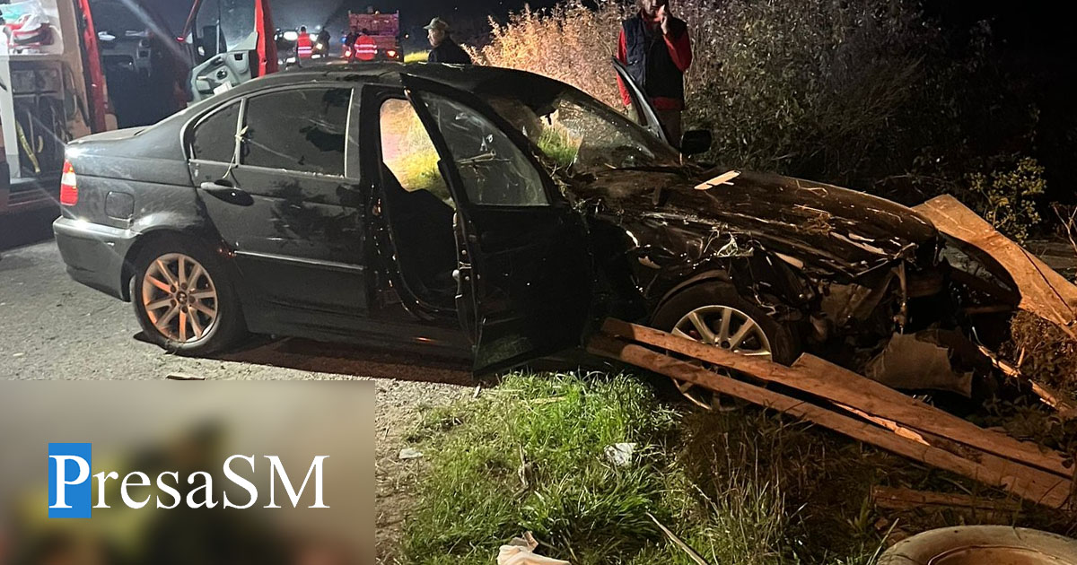 FOTO. Accident mortal în județul Satu Mare. Trei răniți grav și un mort. Căruță lovită de mașină
