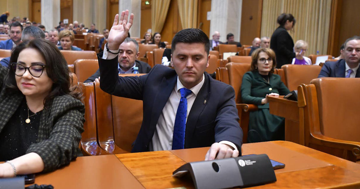 Adrian Cozma: "Nu e nimic mai important ca sănătatea sătmărenilor". Va continua să sprijine dotarea Spitalului Județean cu aparatură modernă