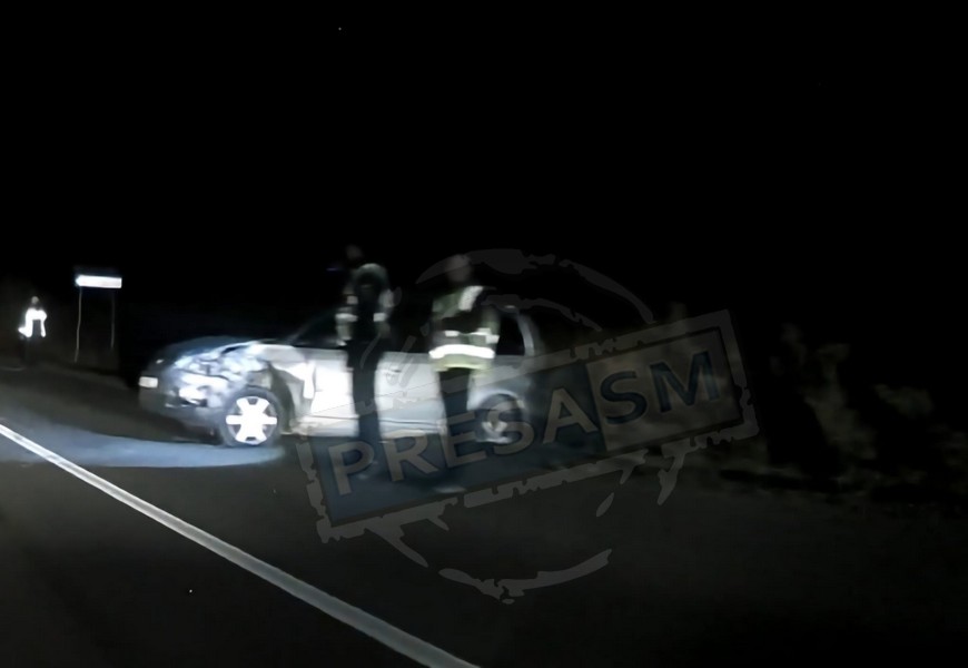 FOTO. Cu alcoolemie uriașă, un sătmărean a provocat un accident frontal. Tânără dusă la Urgență