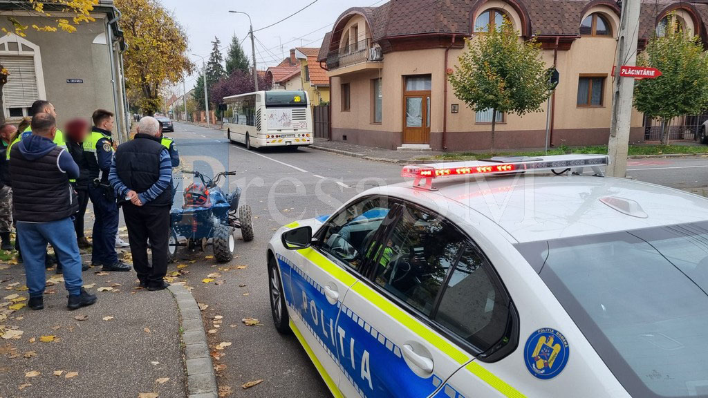 FOTO/VIDEO. Un minor a intrat cu ATV-ul într-un autobuz Transurban. Accident în municipiul Satu Mare