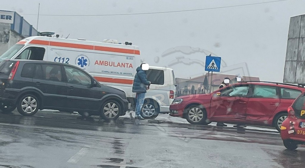 FOTO. Accident cu victimă pe Drumul Careiului. Traficul rutier este afectat parțial