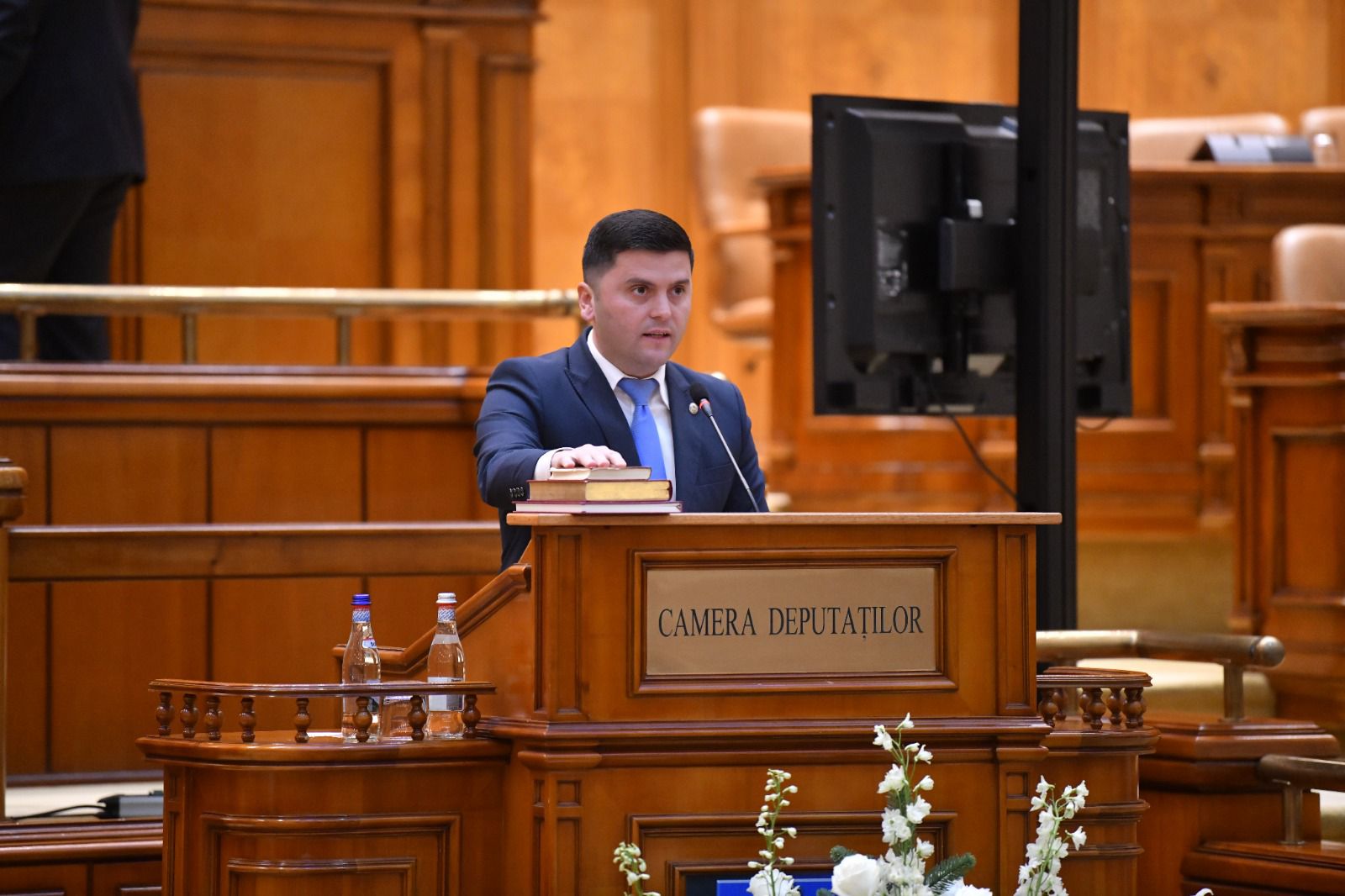 Adrian Cozma cere interzicerea importurilor de animale și lactate din Ungaria. Țara vecină a confirmat cazuri de febră aftoasă