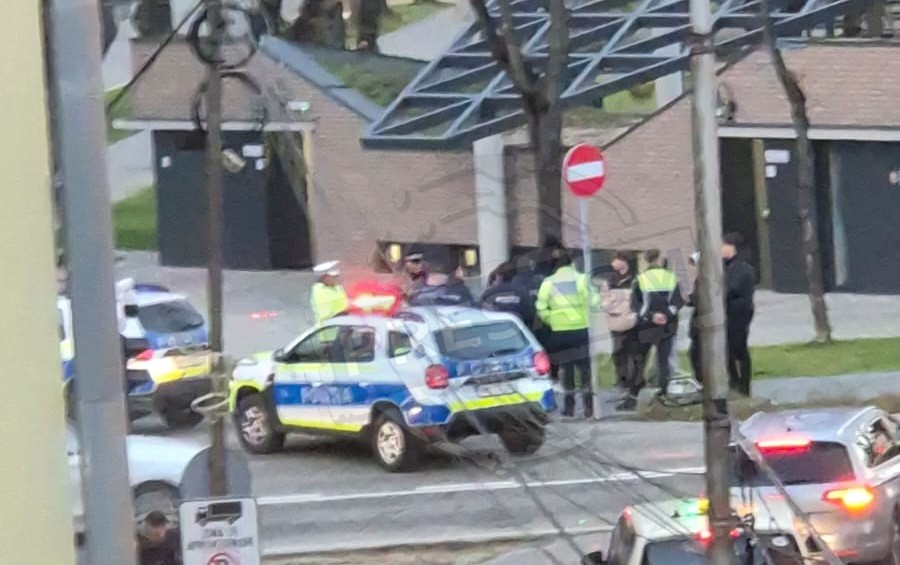 FOTO. Două fete au provocat mobilizarea Poliției în centrul municipiului Satu Mare