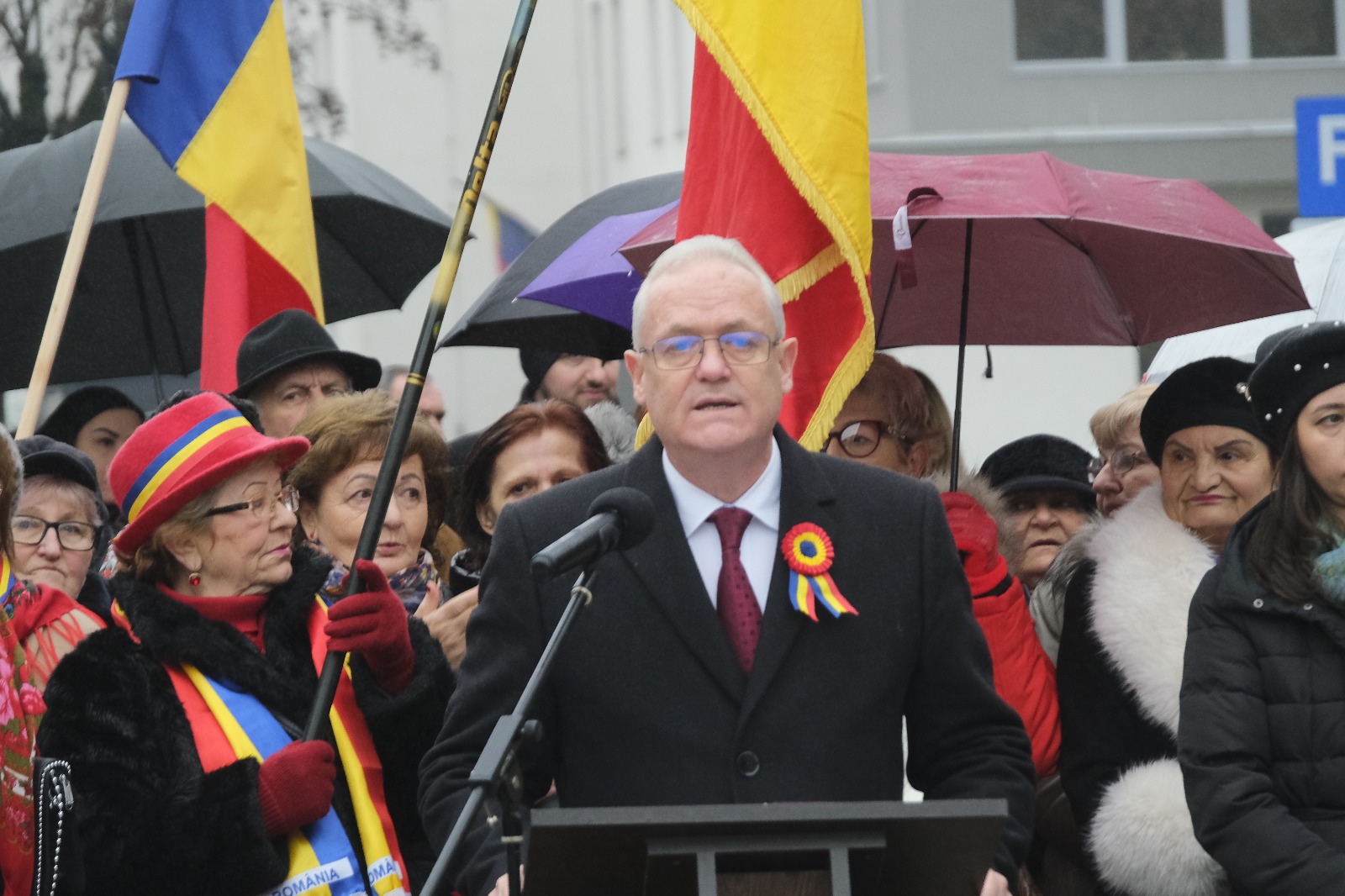 Explicațiile prefectului Tibil. De ce nu s-a intonat Imnul Național la ceremonia dedicată Micii Uniri