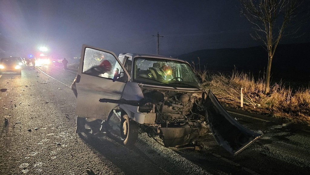 FOTO. Accident cumplit în țară. Un tânăr și-a pierdut viața după o depășire riscantă