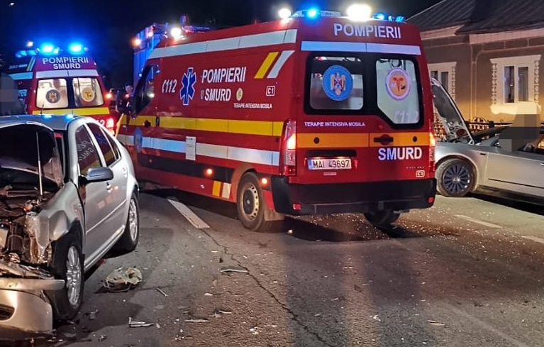 Un șofer începător, cu alcoolemie mare, a avariat mai multe mașini în Satu Mare