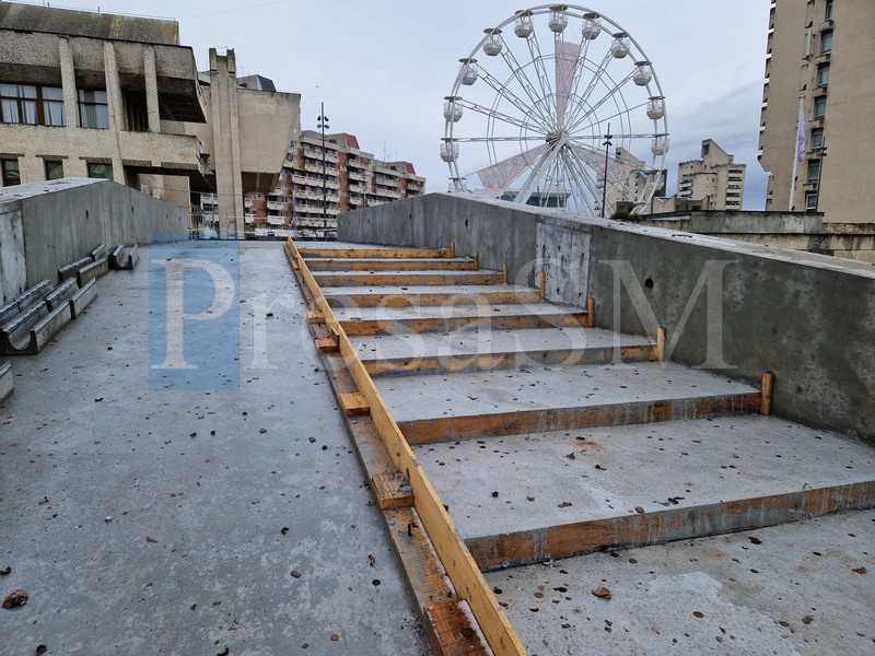 FOTO/VIDEO. Cum au avansat lucrările la cele două pasarele pietonale din zona centrală a Sătmarului